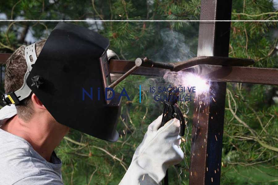 Montaj Eldiveni Seçiminde Elektrik Güvenliği - Nida OSGB